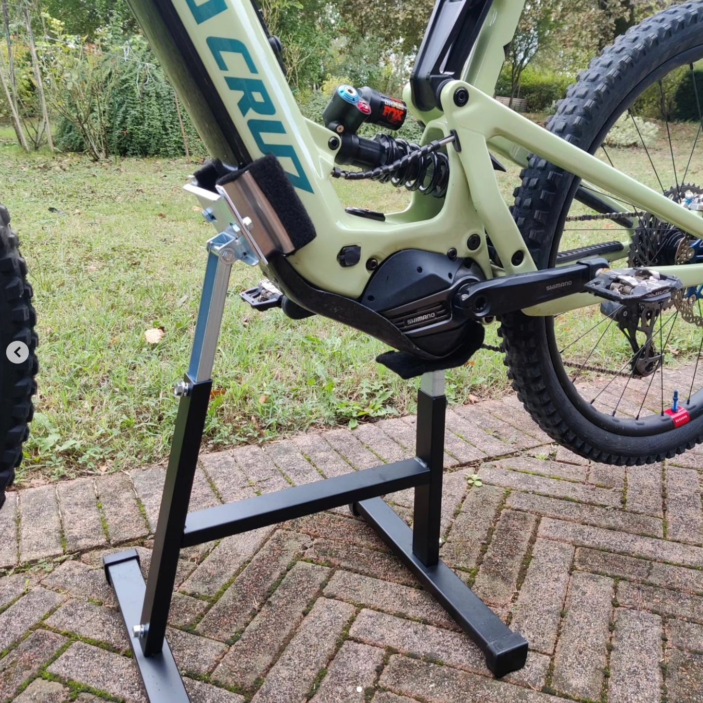 Cavalletto Centrale per Manutenzione E-Bike Verniciato